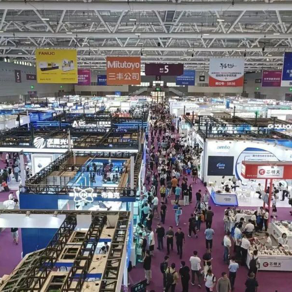 Western Optical Expo: svarbi paroda optikos pramonei